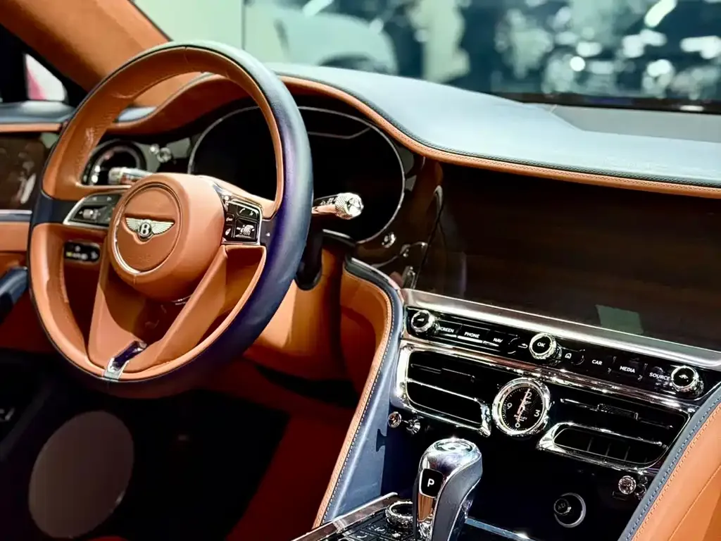 Bentley Flying Spur 2021 из CN, фото 10