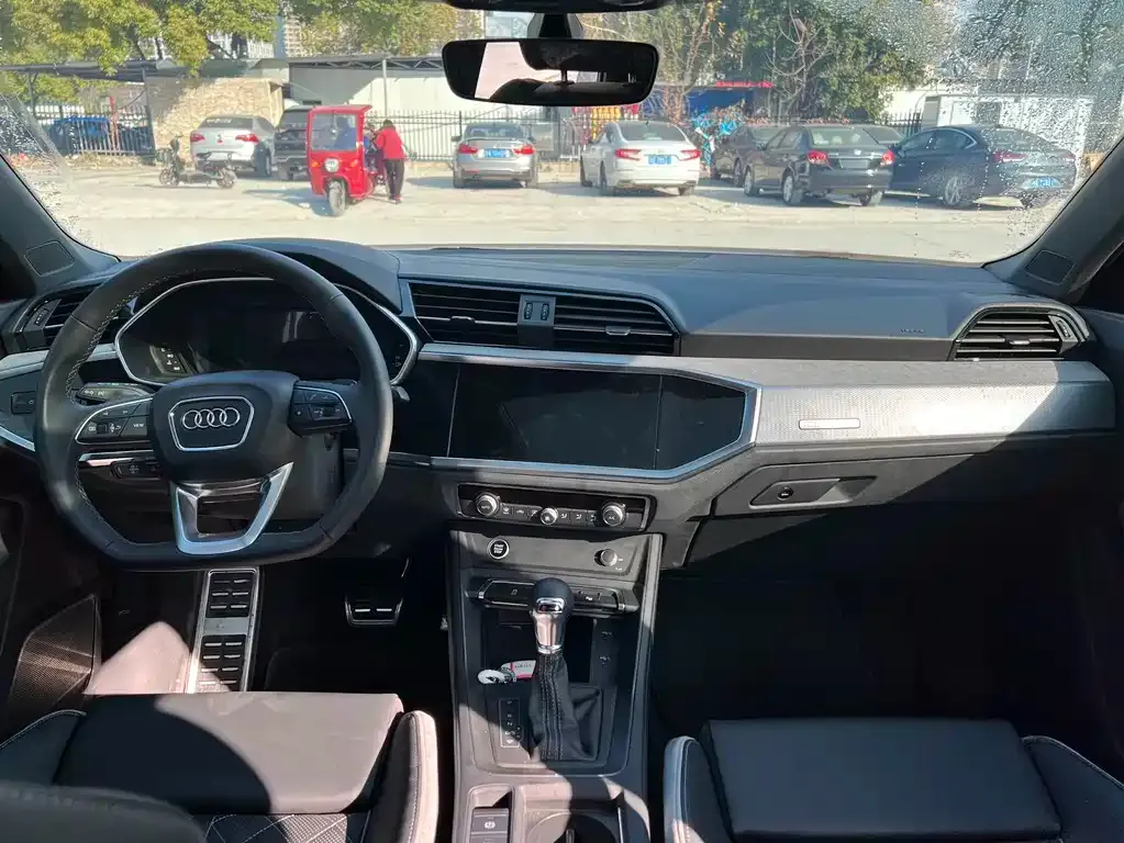Audi Q3 2025 из CN, фото 4