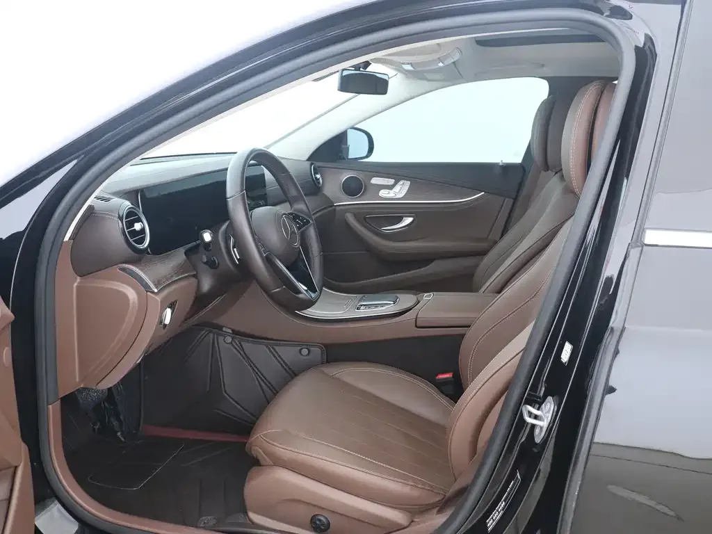 Mercedes-Benz E-Class 2023 из CN, фото 4