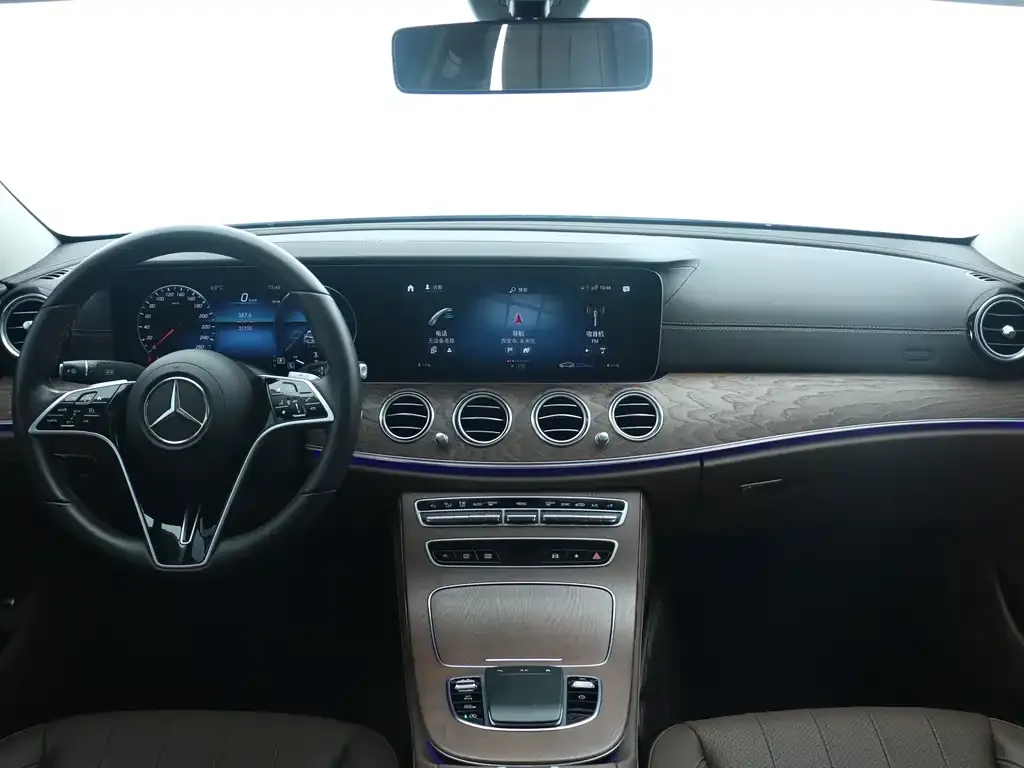 Mercedes-Benz E-Class 2023 из CN, фото 10