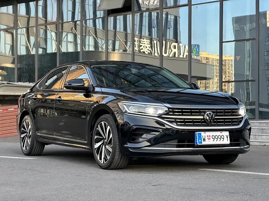 Volkswagen Passat 2023 из CN, фото 8