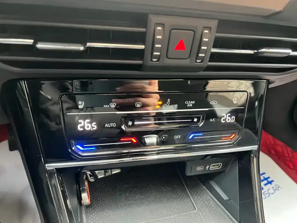 Volkswagen Passat 2021 из CN, фото 4