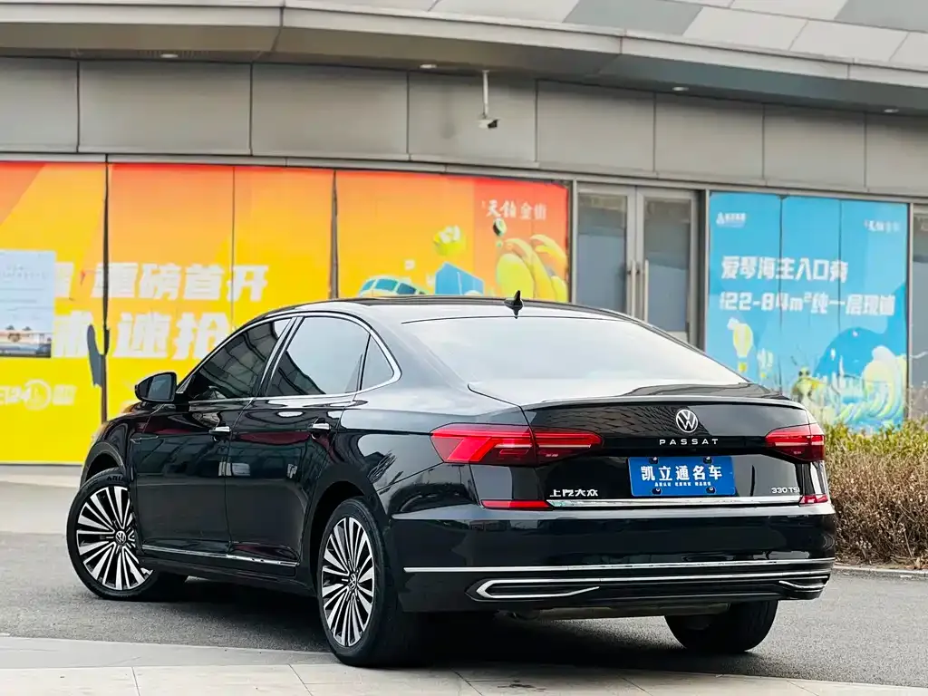 Volkswagen Passat 2021 из CN, фото 2