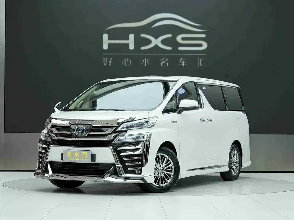 Toyota Vellfire — фото 1