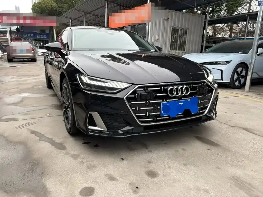 Audi A7L 2024 из CN, фото 4