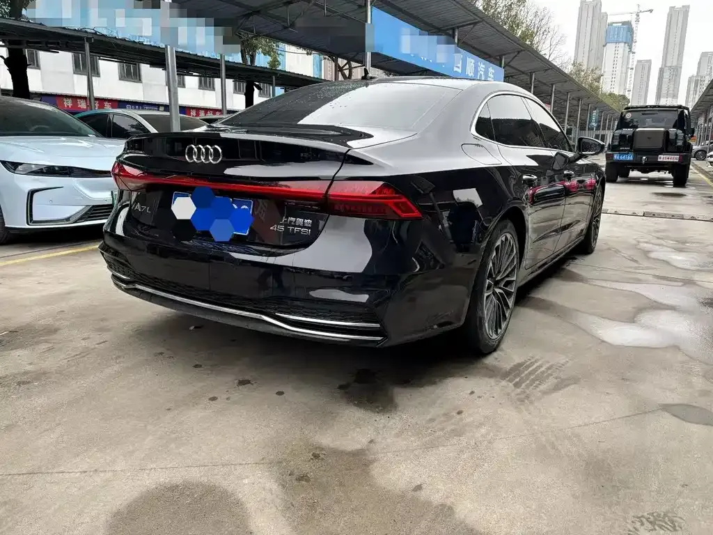 Audi A7L 2024 из CN, фото 2