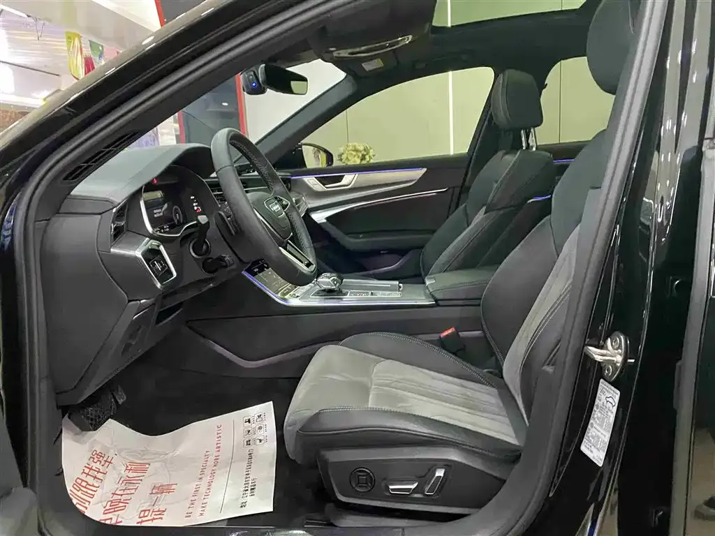 Audi A6L 2023 из CN, фото 6