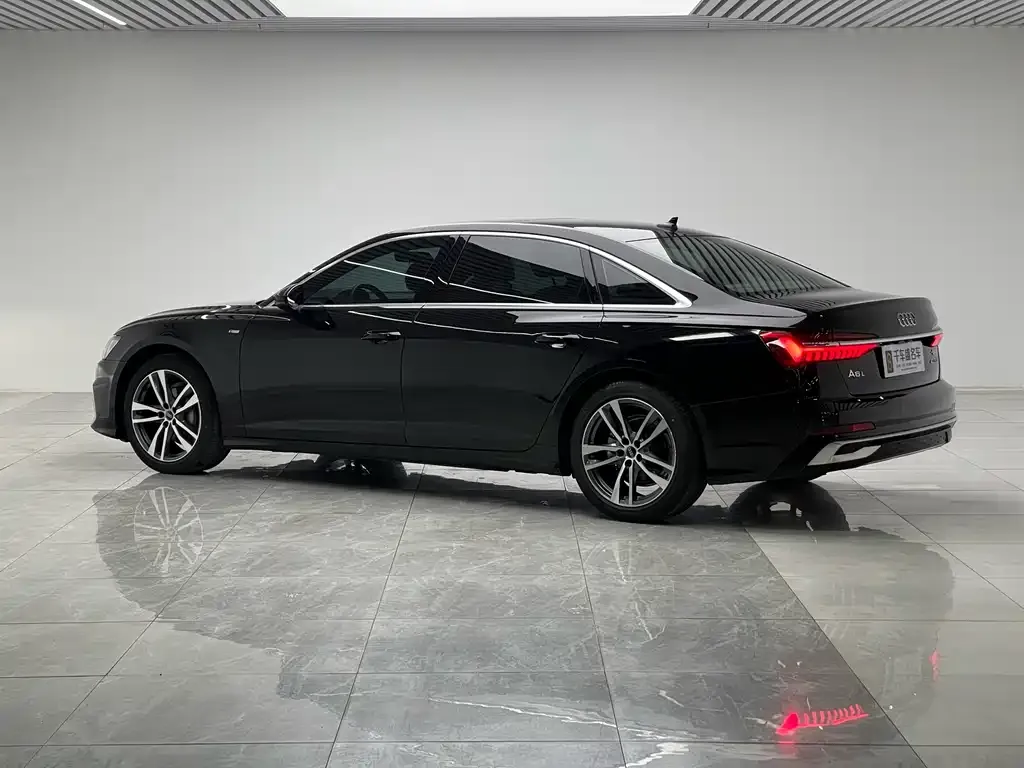 Audi A6L 2024 из CN, фото 3