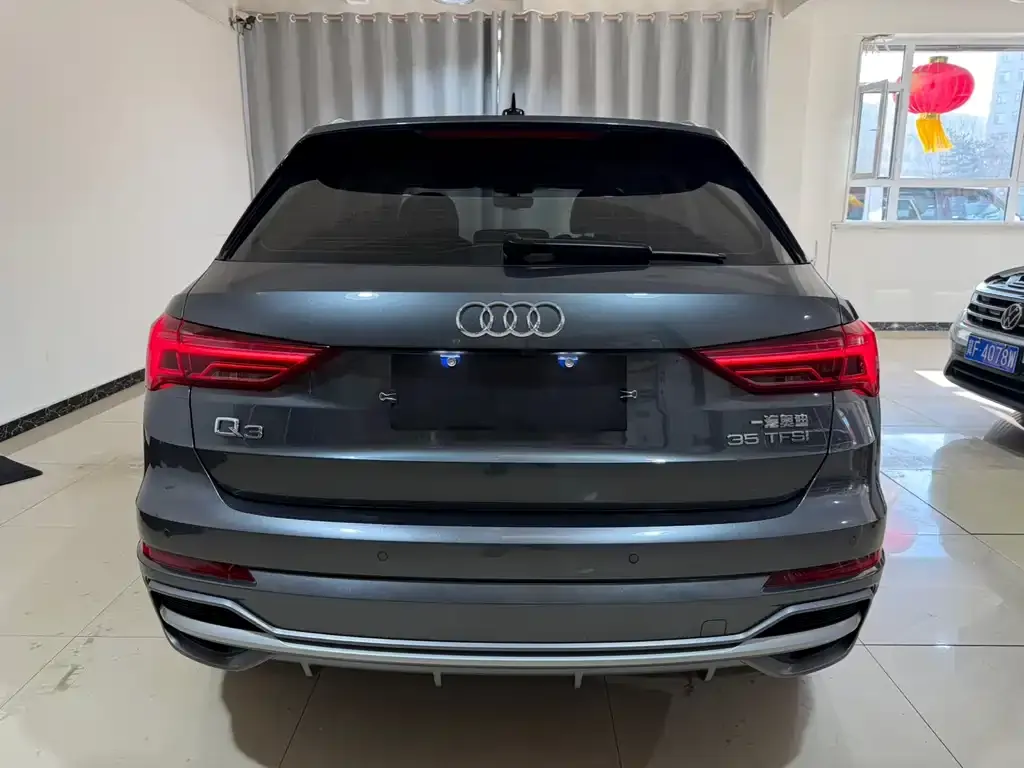 Audi Q3 — фото 4