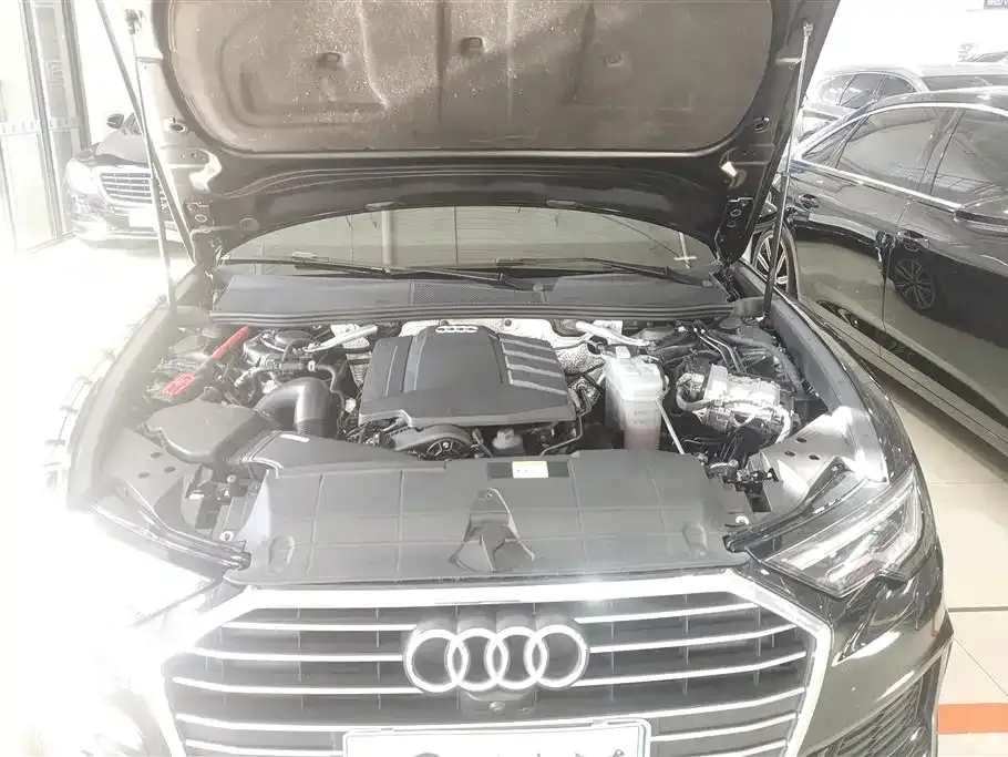 Audi A6L 2022 из CN, фото 6