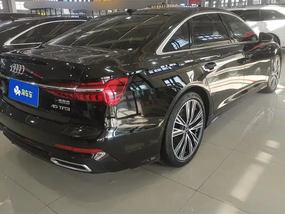 Audi A6L 2022 из CN, фото 9