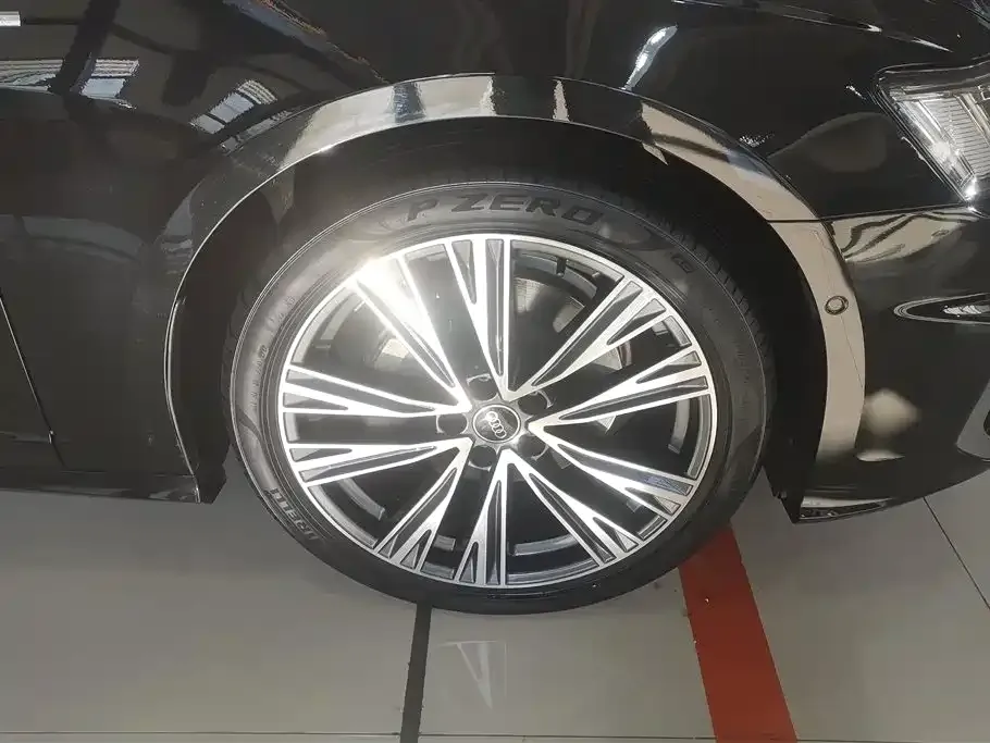 Audi A6L 2022 из CN, фото 4