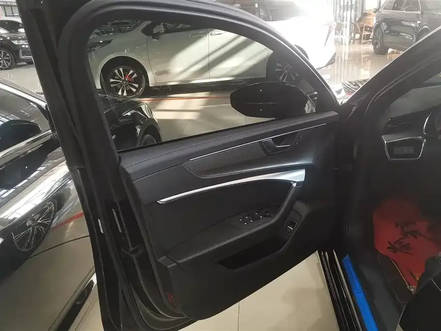 Audi A6L 2022 из CN, фото 8
