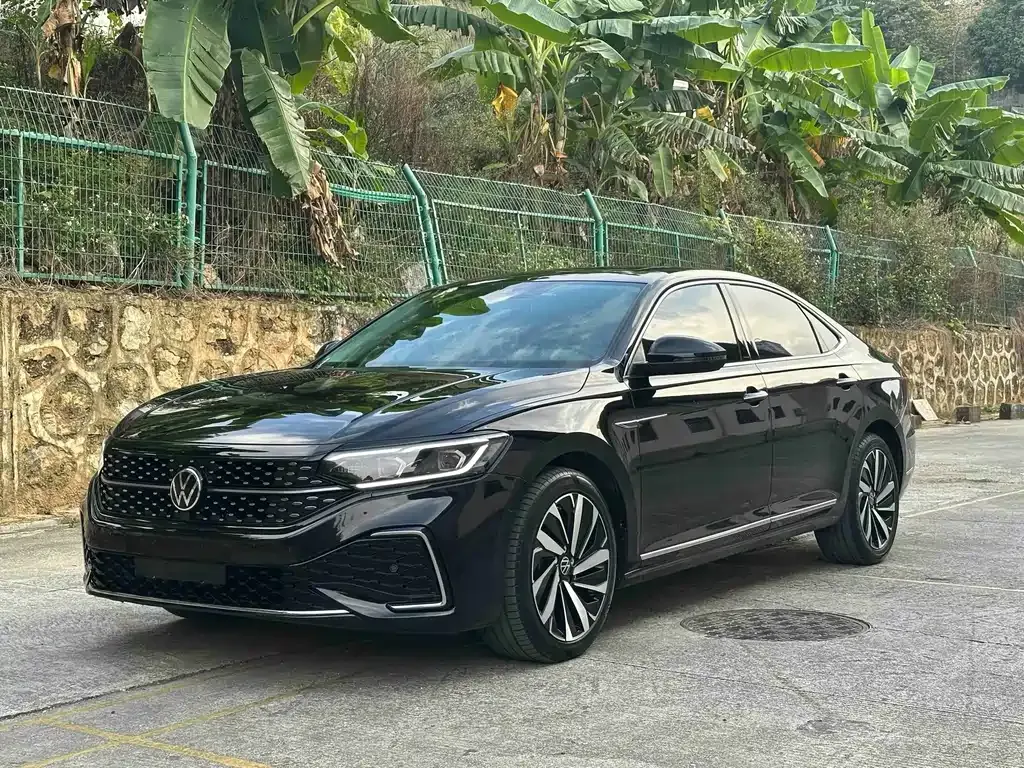 Volkswagen Passat 2022 из CN, фото 1