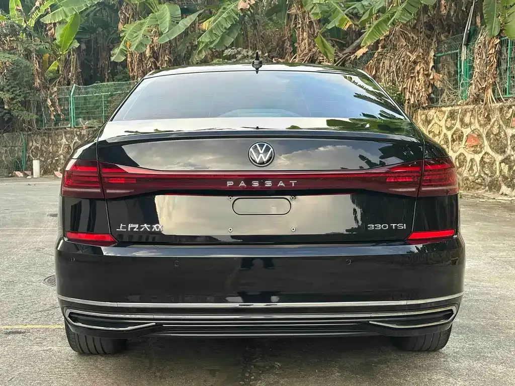 Volkswagen Passat 2022 из CN, фото 8