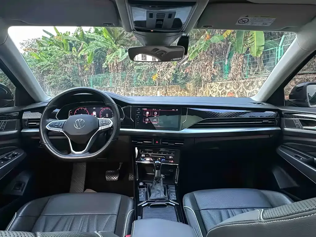 Volkswagen Passat 2022 из CN, фото 2