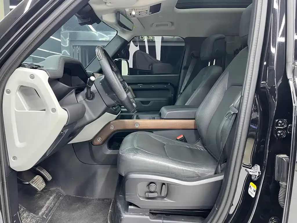 Land Rover Defender 2024 из CN, фото 7