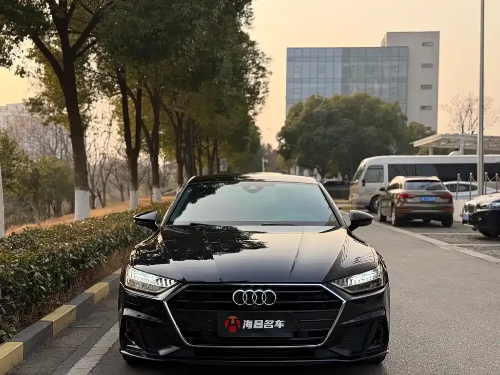 Audi A7 2022 из CN, фото 4