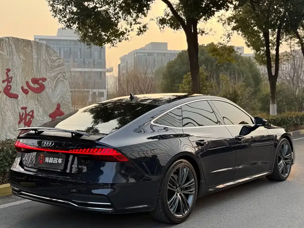 Audi A7 2022 из CN, фото 8