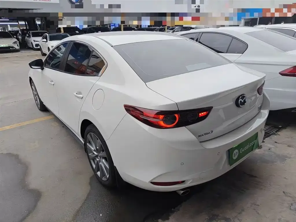 Mazda 3 Axela 2025 из CN, фото 2