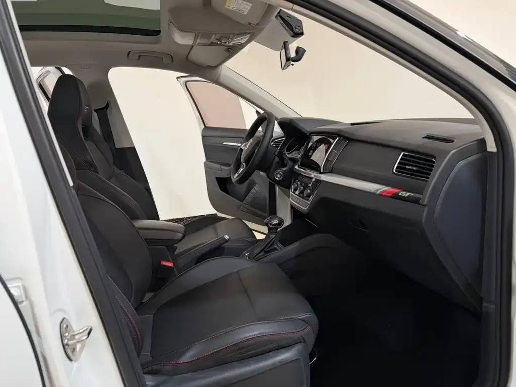 Skoda Kamiq 2022 из CN, фото 2