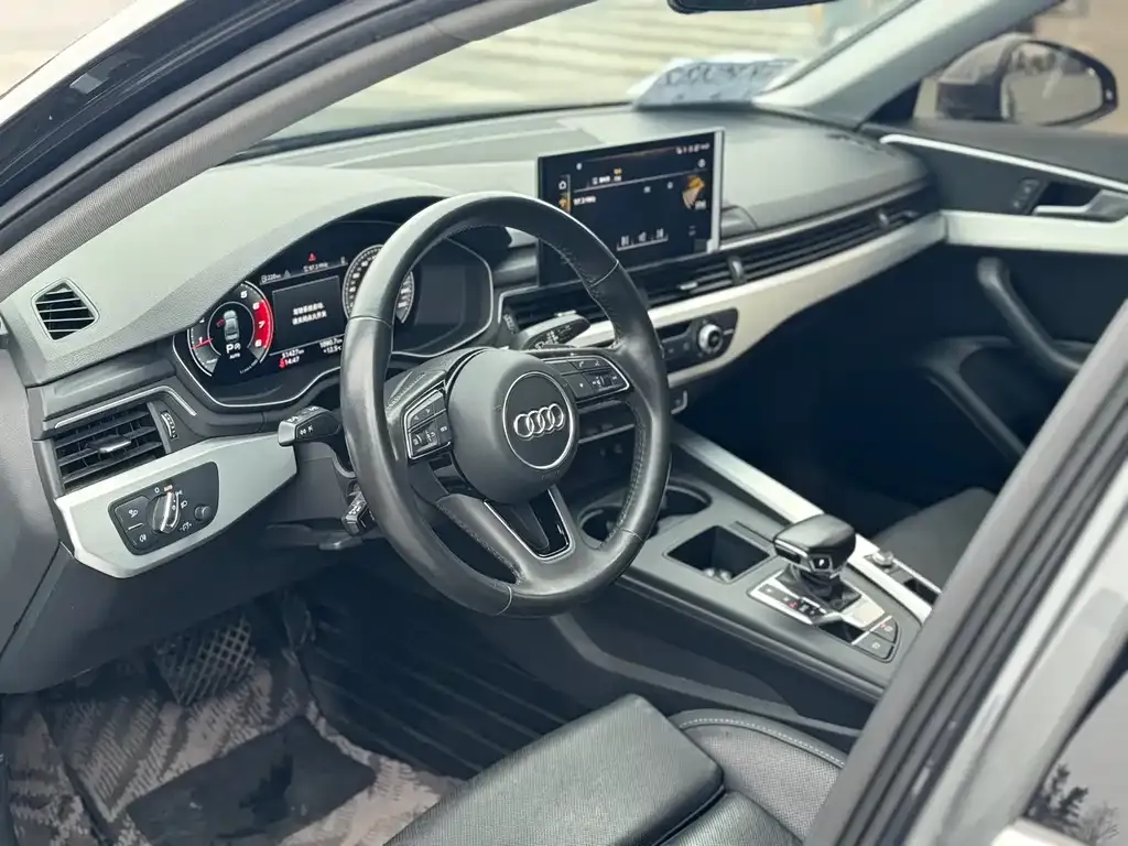 Audi A4L 2021 из CN, фото 9
