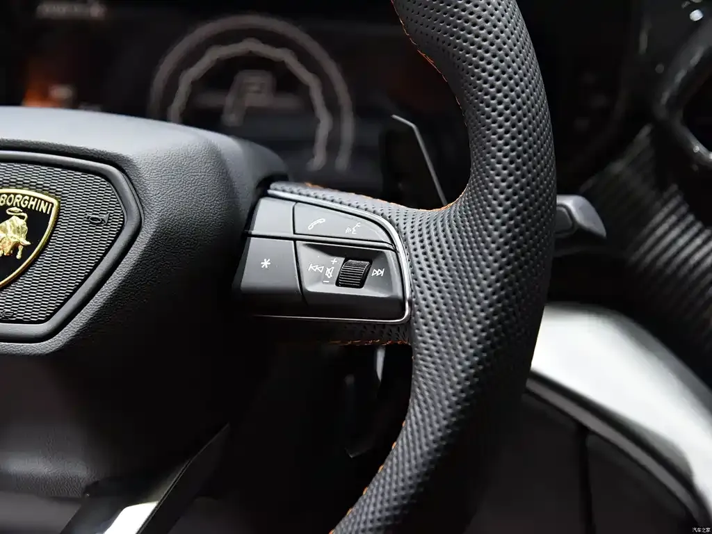 Lamborghini Urus 2021 из CN, фото 6