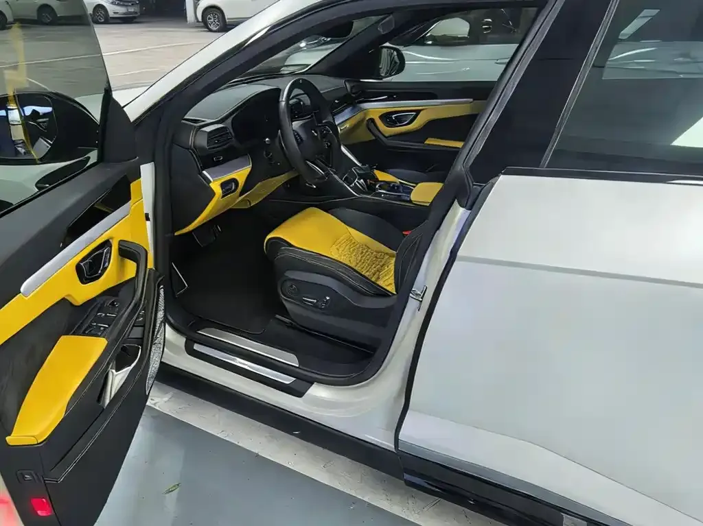 Lamborghini Urus 2021 из CN, фото 10