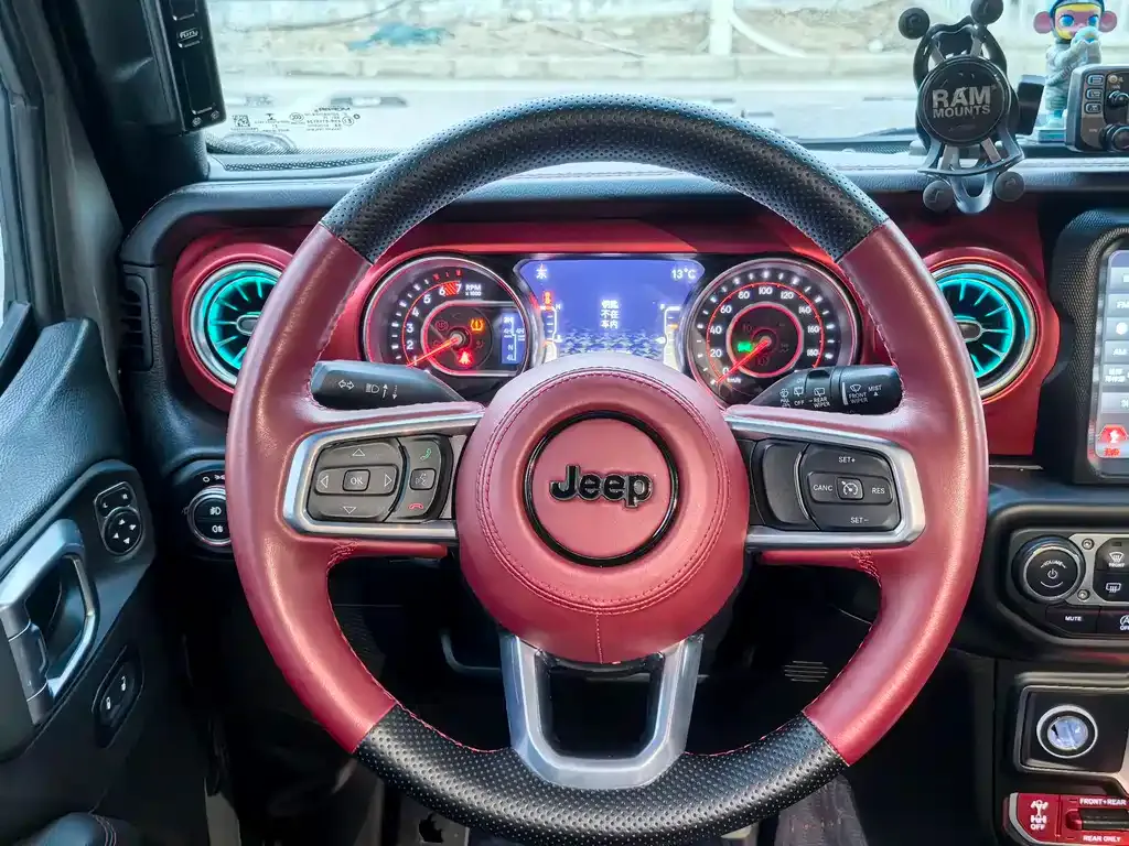 Jeep Wrangler 2021 из CN, фото 5