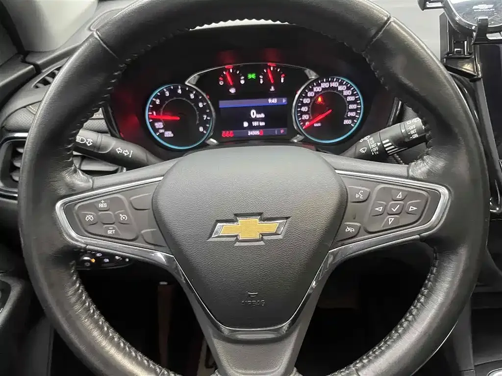 Chevrolet Equinox 2023 из CN, фото 8