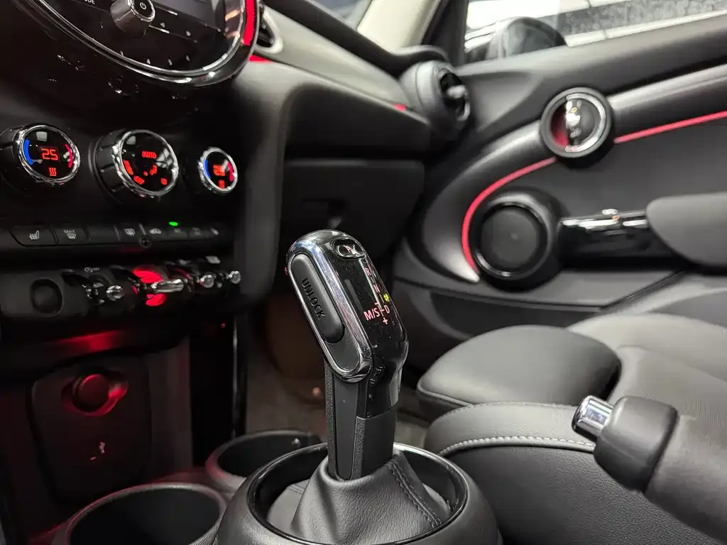MINI Cooper (3-door) 2022 из CN, фото 5