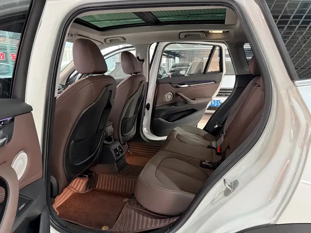 BMW X1 2022 из CN, фото 8