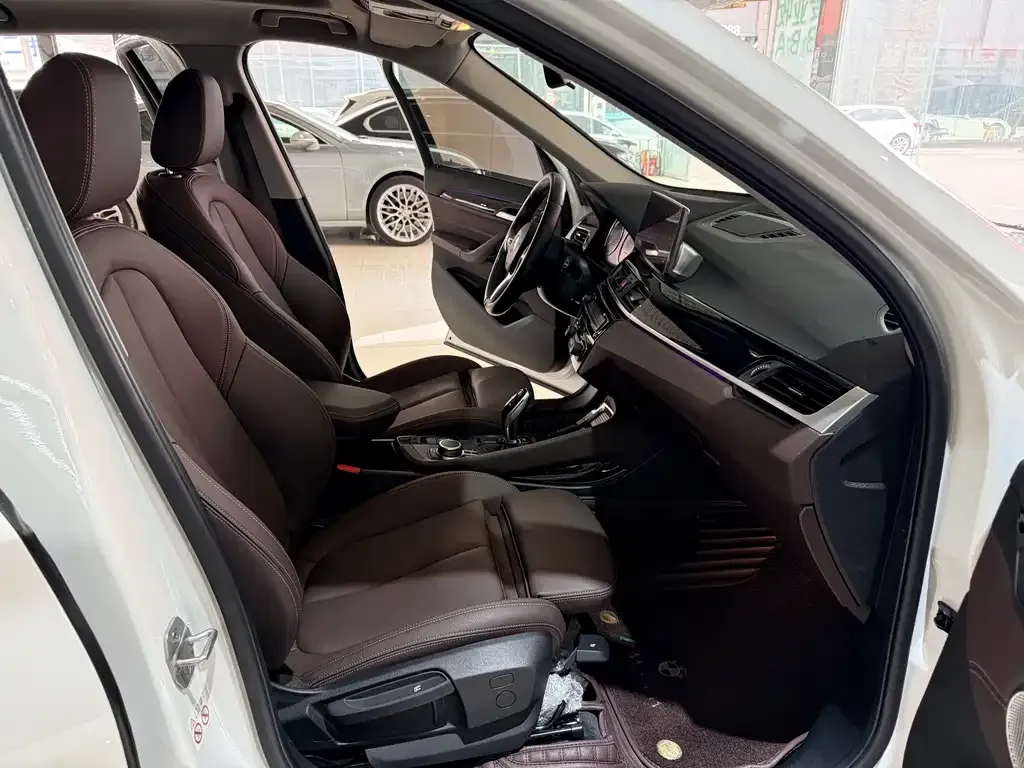 BMW X1 2022 из CN, фото 10