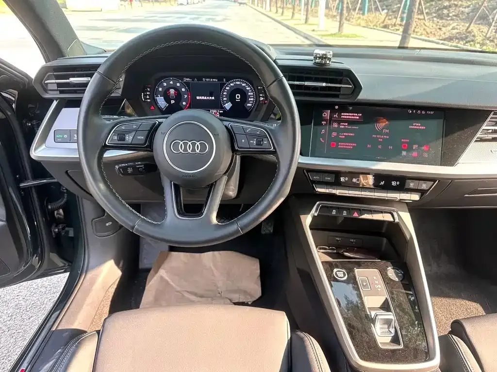 Audi A3 2023 из CN, фото 8