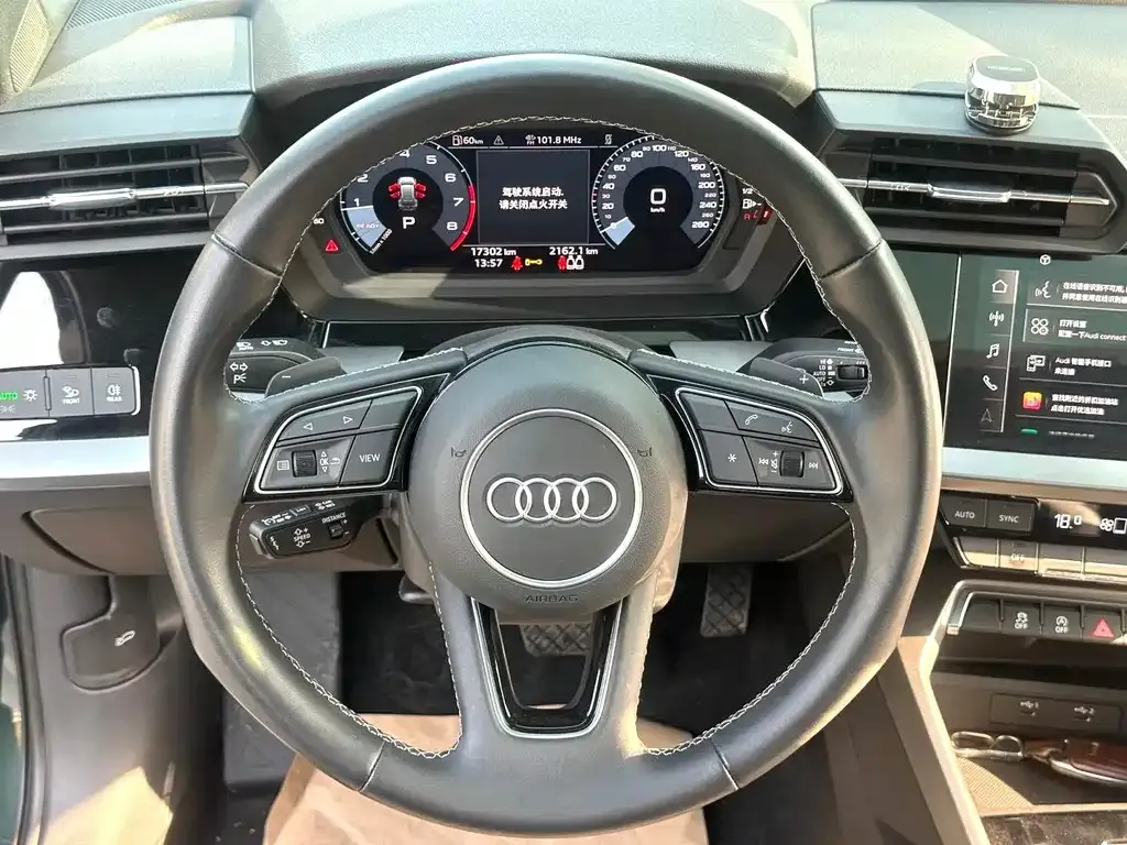 Audi A3 2023 из CN, фото 3