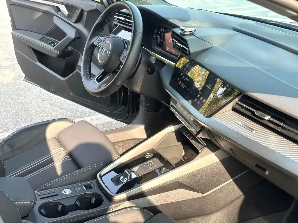 Audi A3 2023 из CN, фото 6