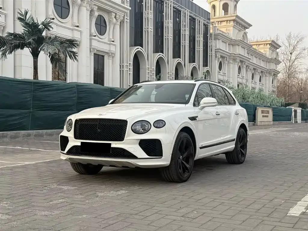 Bentley Bentayga 2022 из CN, фото 1