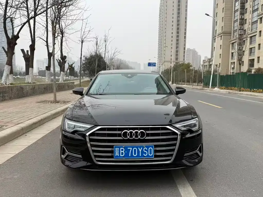 Audi A6L 2023 из CN, фото 9