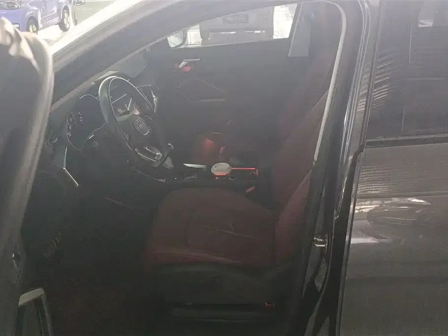 Audi Q3 2021 из CN, фото 9