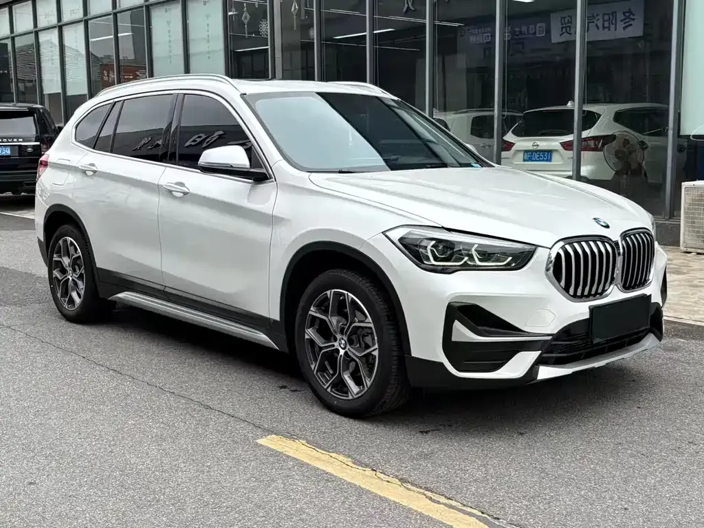 BMW X1 — фото 7