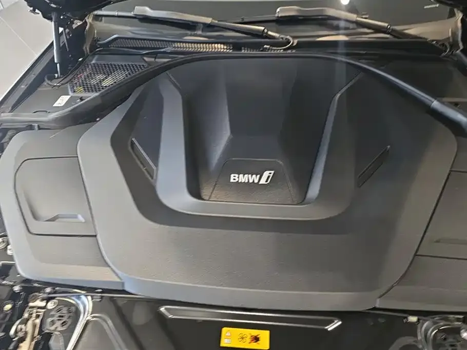 BMW i3 2024 из CN, фото 10
