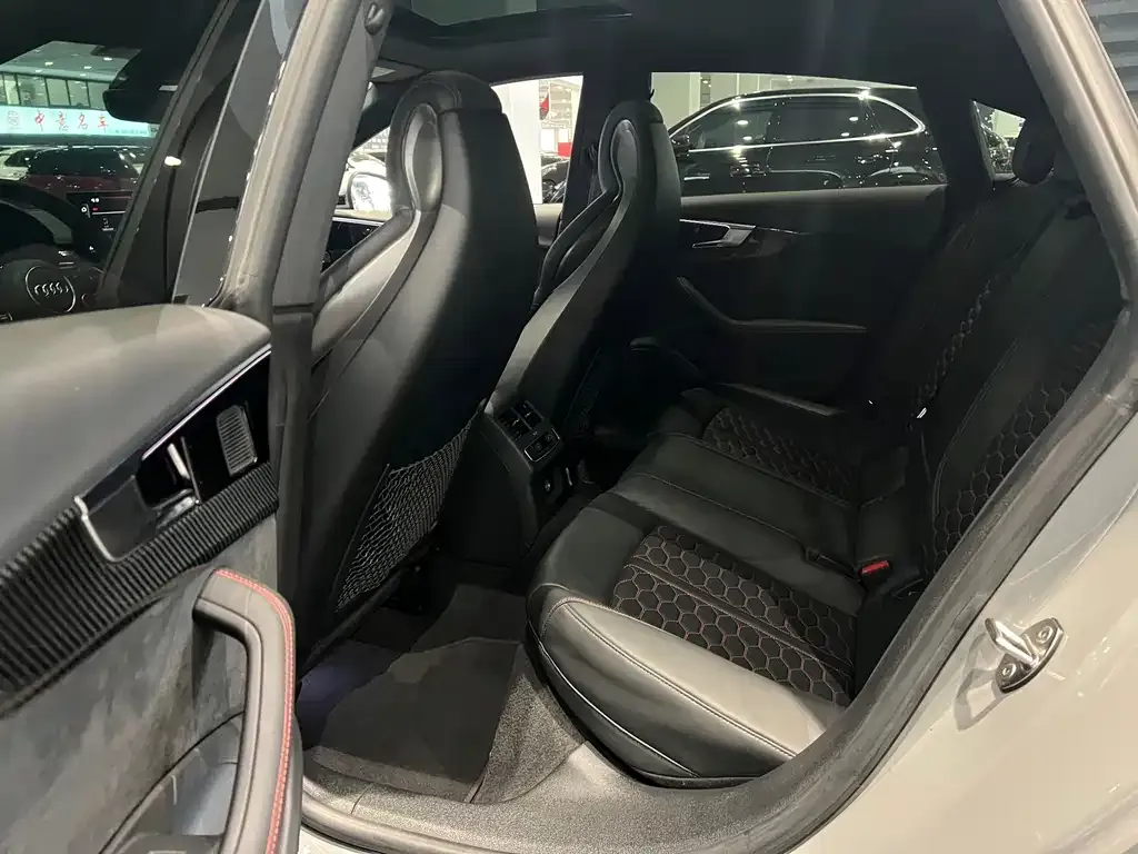 Audi RS 5 2023 из CN, фото 2