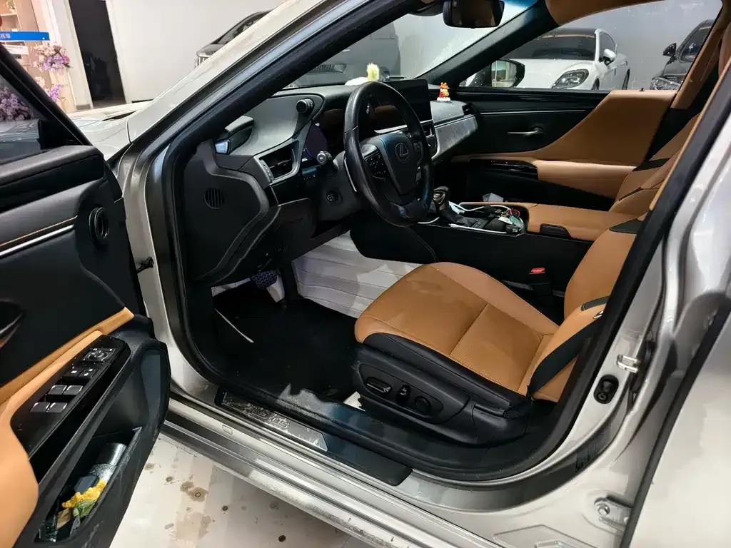Lexus ES 2024 из CN, фото 4