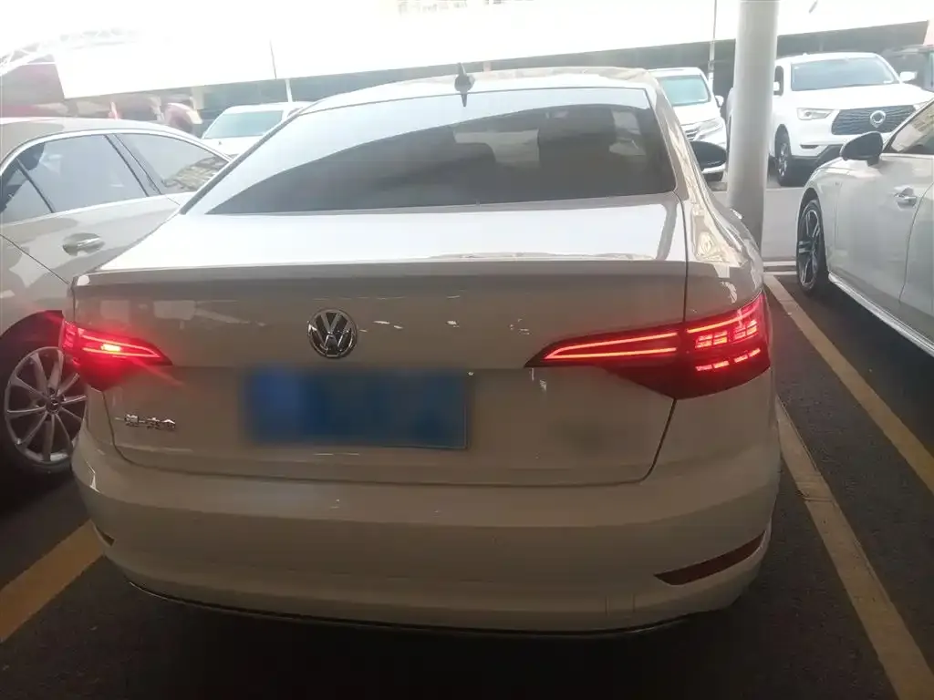 Volkswagen Sagitar 2021 из CN, фото 2