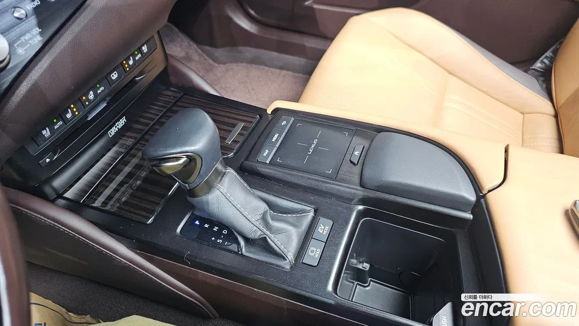 Lexus ES 2021 из KR, фото 9