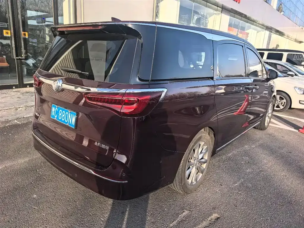 Buick GL8 2024 из CN, фото 4
