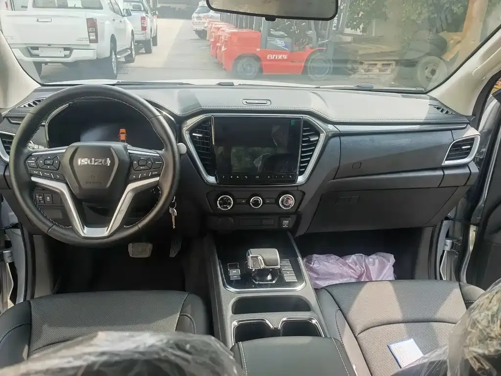 Isuzu Lingtuo 2026 из CN, фото 2