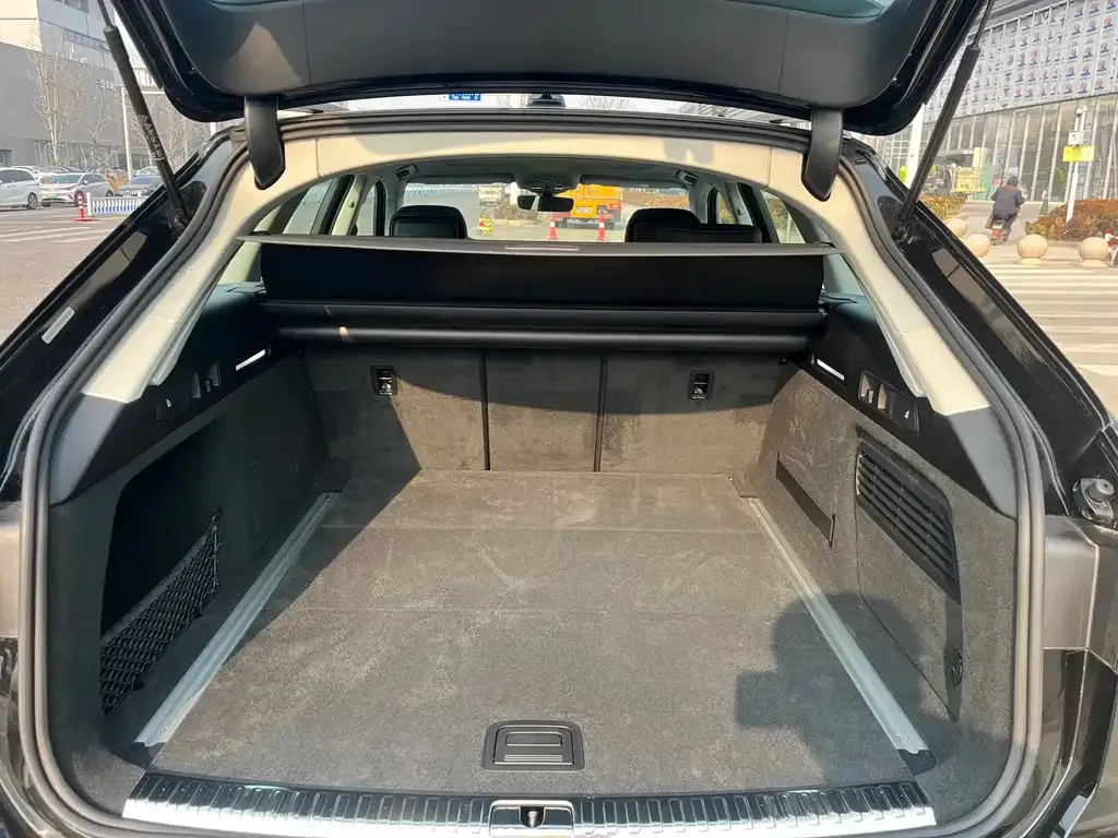 Audi A6 (Import) 2025 из CN, фото 2
