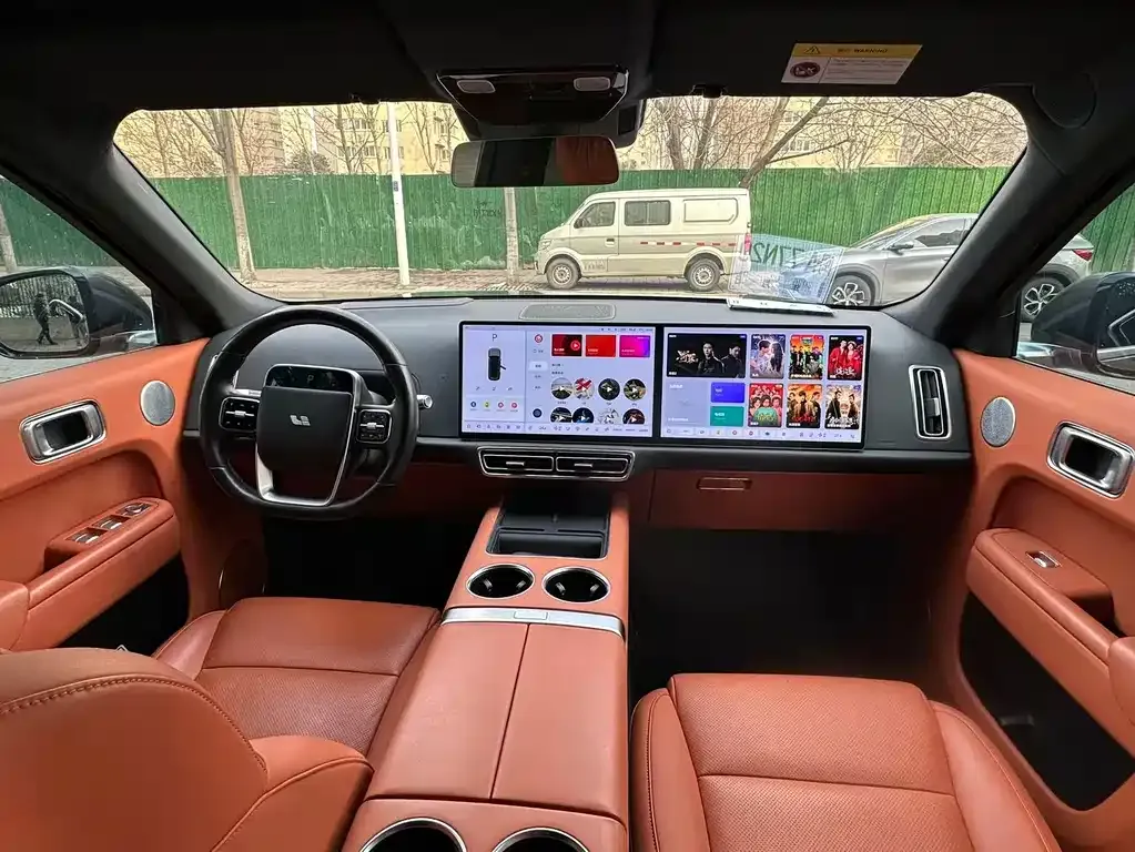 Li Auto L9 — фото 3