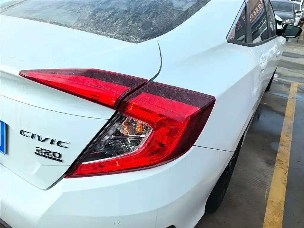 Honda Civic 2021 из CN, фото 5